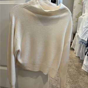 Aritzia White / Cream Sweater